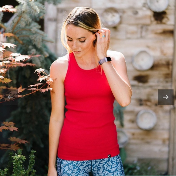 ZYIA Tops - Zyia active red Cali tank